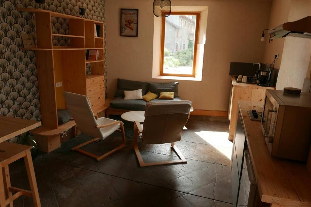 Joli Appartement Confortable Renove Style Cosy Saint-Martin-de-la-Porte Eksteriør billede